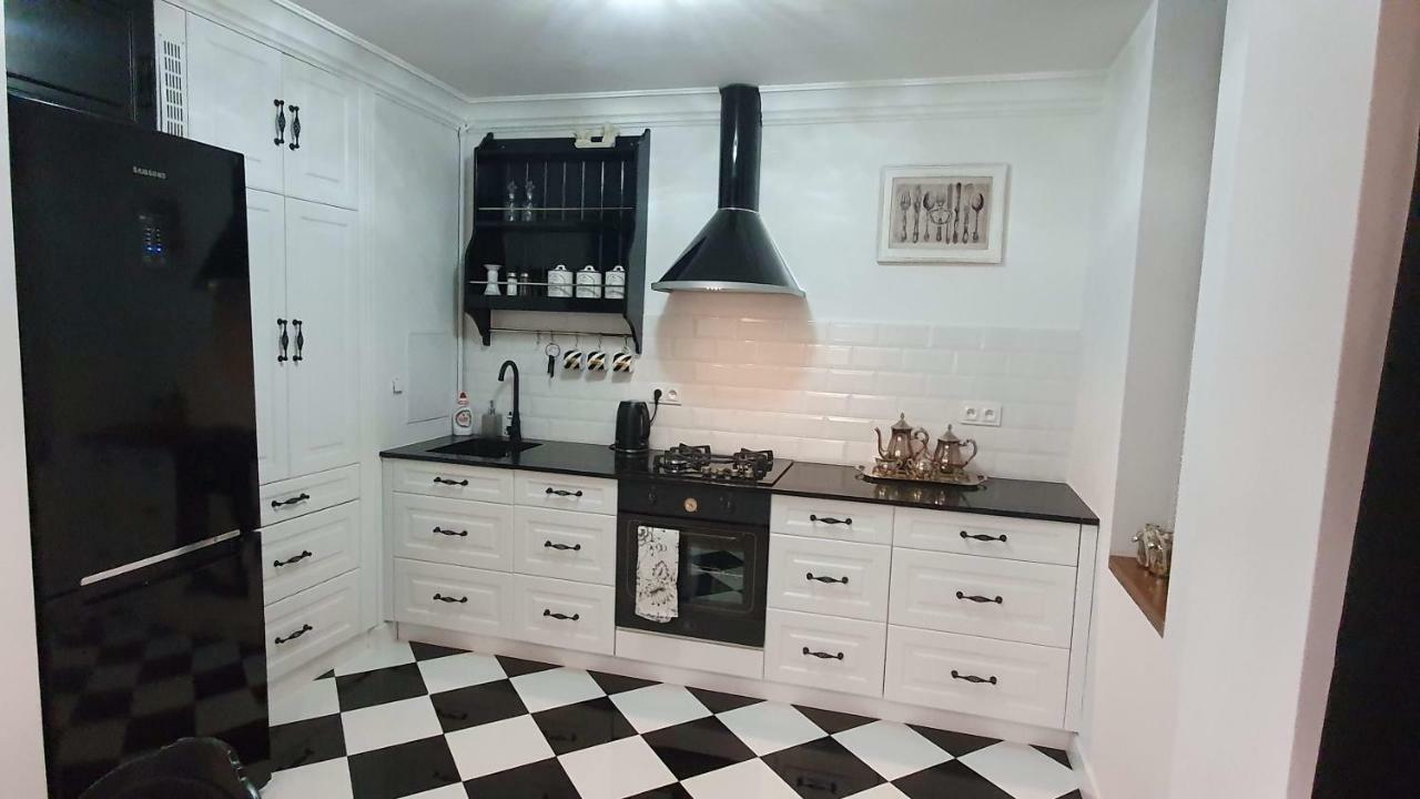 Appartamento Apartament Twarda Varsavia Esterno foto