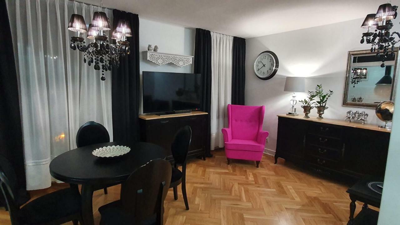 Appartamento Apartament Twarda Varsavia Esterno foto